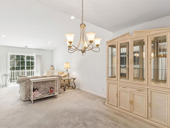 1082 Savoy Drive, Melville NY 11747