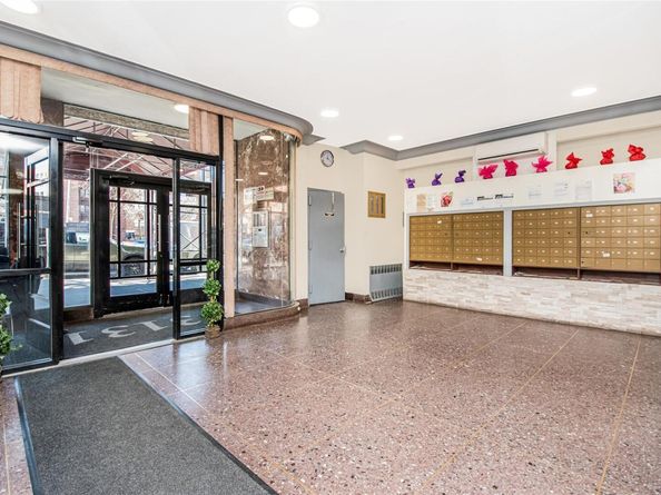 3131 Grand Concourse 5D, Bronx NY 10468