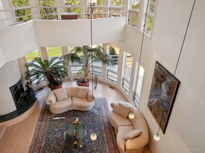 110A Windsor Gate, Great Neck NY 11020