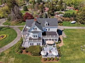 35 S Penataquit Avenue, Bay Shore NY 11706