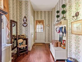 35 S Penataquit Avenue, Bay Shore NY 11706