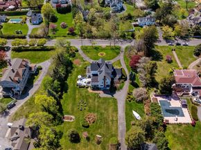 35 S Penataquit Avenue, Bay Shore NY 11706