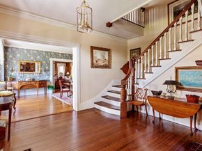 35 S Penataquit Avenue, Bay Shore NY 11706