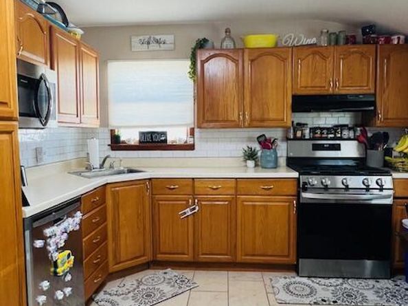 1300 Race Avenue, Medford NY 11763
