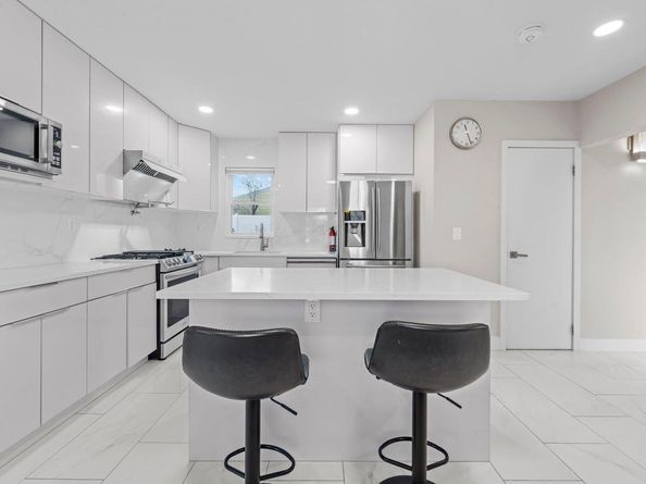 15404 14th Avenue, Whitestone NY 11357