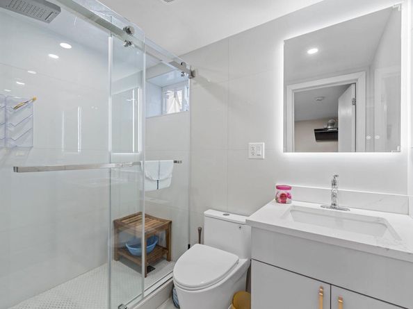 15404 14th Avenue, Whitestone NY 11357