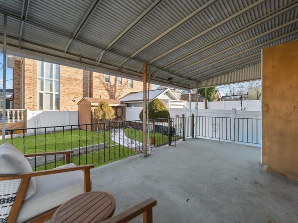 15404 14th Avenue, Whitestone NY 11357