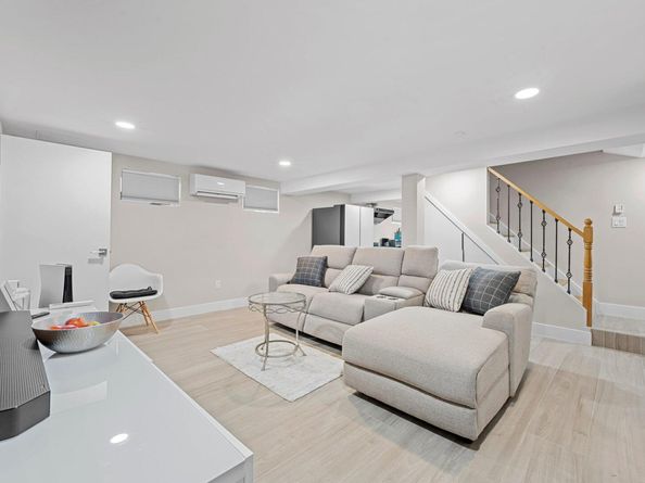15404 14th Avenue, Whitestone NY 11357