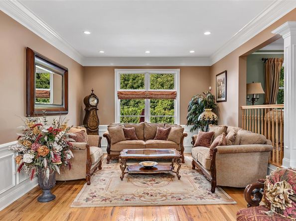 2 Dorchester Drive, Yonkers NY 10710