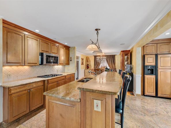 2 Dorchester Drive, Yonkers NY 10710