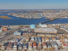 20 E Pine Street, Long Beach NY 11561