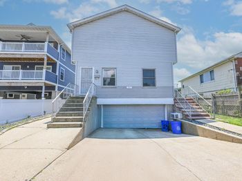 20 E Pine Street