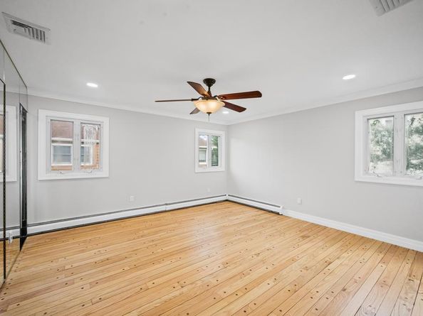 1 Saratoga Street, Lido Beach NY 11561