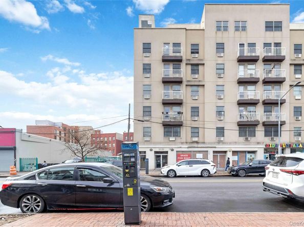 35-38 Junction Boulevard 5H, Corona NY 11368