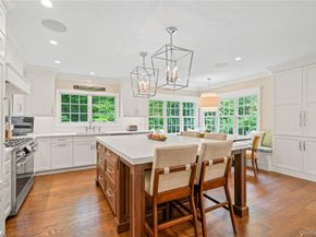 18 Matinecock Farms Road, Glen Cove NY 11542