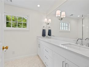 18 Matinecock Farms Road, Glen Cove NY 11542