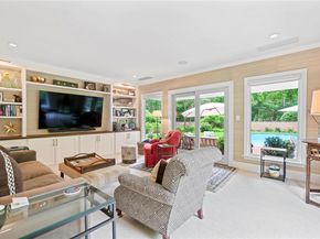 18 Matinecock Farms Road, Glen Cove NY 11542