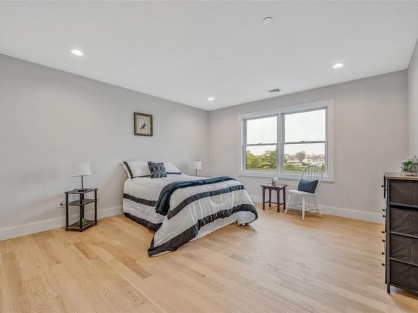243 Mott Street, Oceanside NY 11572