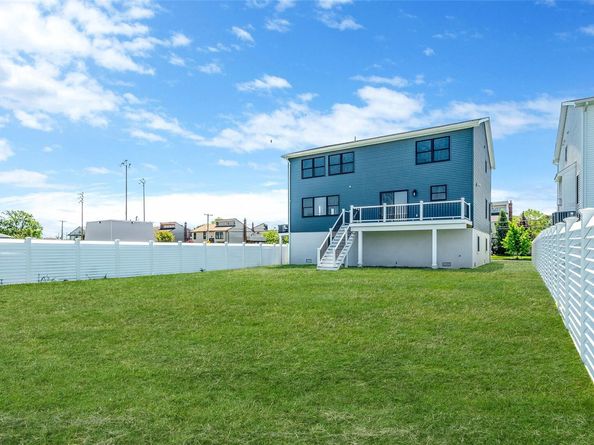 243 Mott Street, Oceanside NY 11572