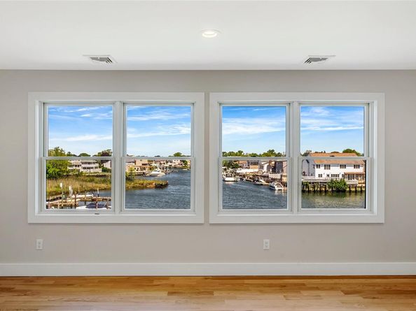 243 Mott Street, Oceanside NY 11572
