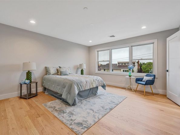 243 Mott Street, Oceanside NY 11572