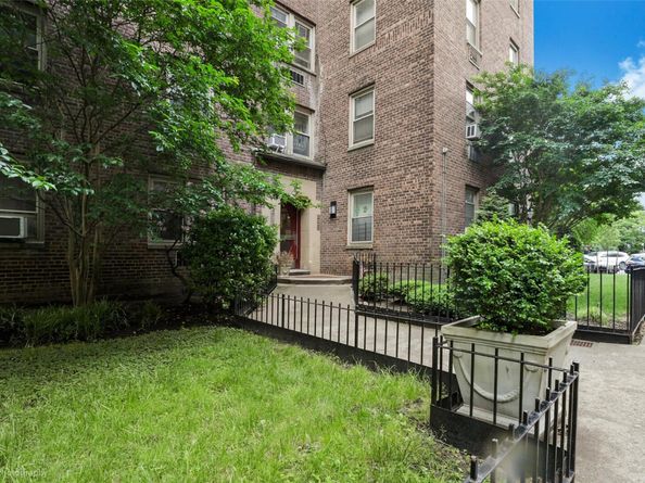 48-56 44th 2H, Woodside NY 11377