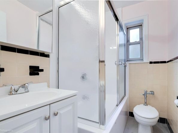 48-56 44th 2H, Woodside NY 11377
