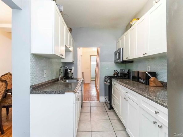 806 New Jersey Avenue, Brooklyn NY 11207