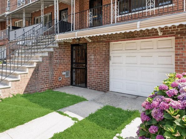 1149 East 219th Street, Bronx NY 10469