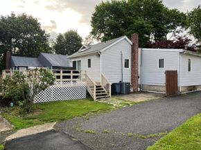13 Reinhart Court, Melville NY 11747