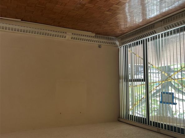 7-25 166 St 2B, Beechhurst NY 11357