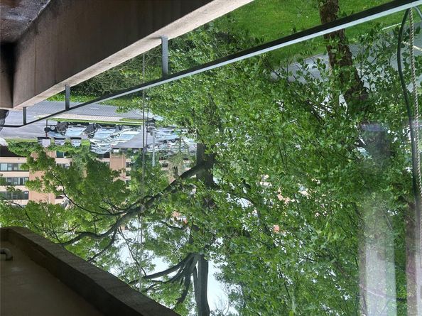 7-25 166 St 2B, Beechhurst NY 11357