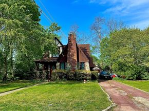 59 Sunset Road, Bay Shore NY 11706