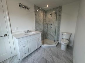 9 First Street, Glenwood Landing NY 11547
