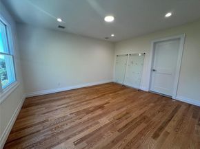9 First Street, Glenwood Landing NY 11547