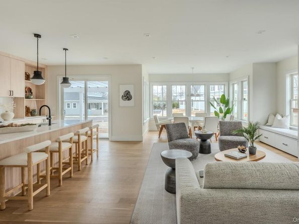 12 Depot 101 (Pearl Way), Westhampton Beach NY 11978