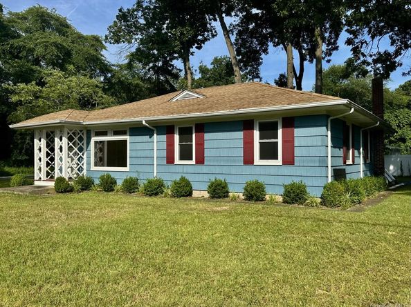 257 Union Avenue, East Patchogue NY 11772