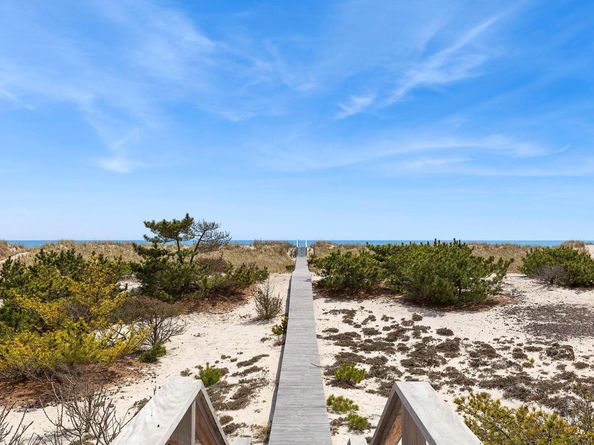 199 Dune Road, Westhampton Beach NY 11978