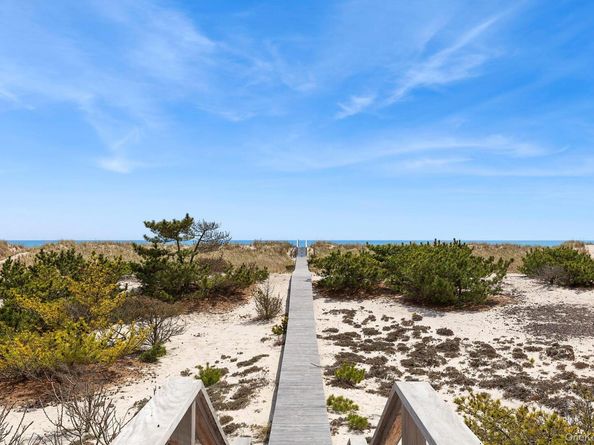 199 Dune Road, Westhampton Beach NY 11978