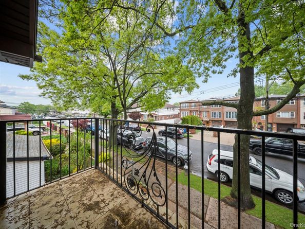 147-50 231 Street, Rosedale NY 11413