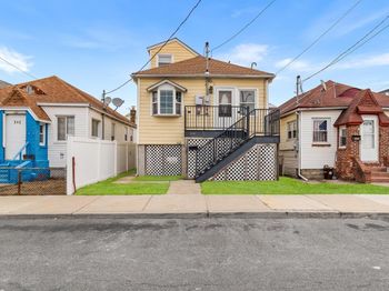 310 Beach 39th Street