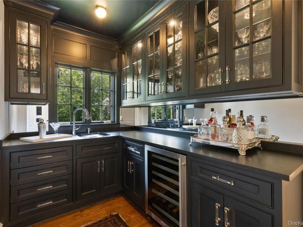 4 Commodore Avenue, Rye NY 10580