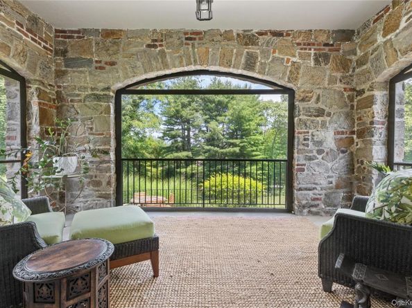 4 Commodore Avenue, Rye NY 10580