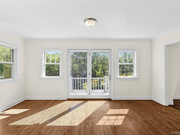 22 Old Trail Road, Water Mill NY 11976