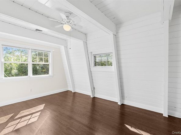 22 Old Trail Road, Water Mill NY 11976