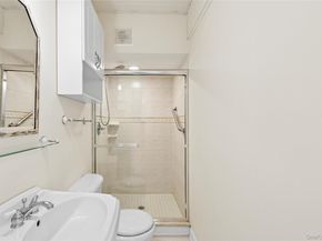 22 Old Trail Road, Water Mill NY 11976