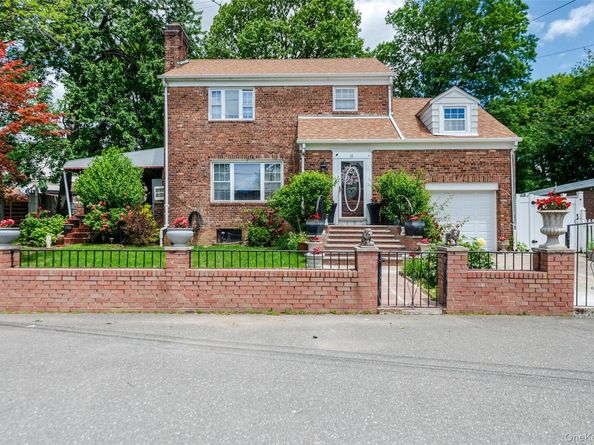 21 AKA 16 Larkspur Lane, Yonkers NY 10704