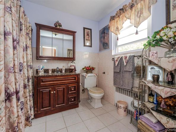 21 AKA 16 Larkspur Lane, Yonkers NY 10704
