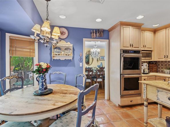 221 Somerset Drive, Hewlett NY 11557