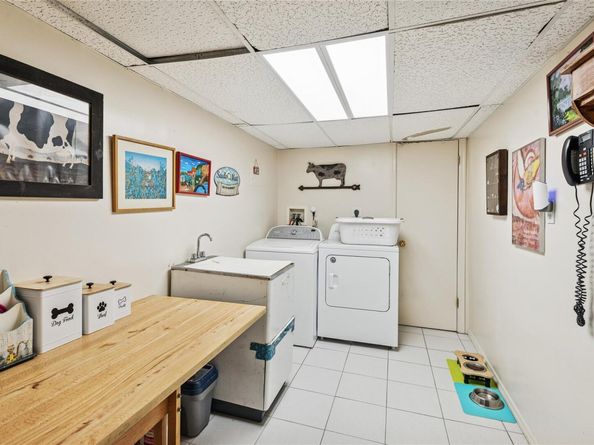 221 Somerset Drive, Hewlett NY 11557